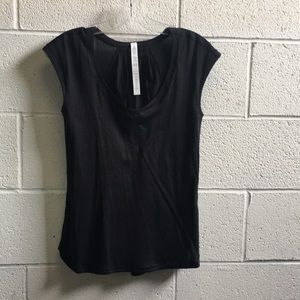 lululemon athletica Tops - Lululemon black thin stripe tee size 2 58380 lululemon athletica Tops - Lululemon black thin stripe tee size 2 58380